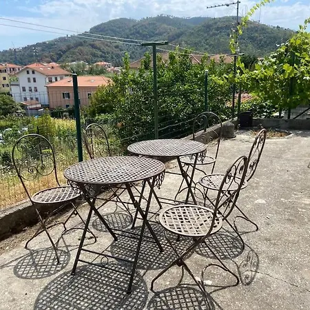 Il Brutto Anatroccolo Vicino Al Parco Con Parcheggio 01159-lt-1210 * Sestri Levante