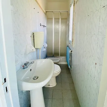 Apartment Il Brutto Anatroccolo Vicino Al Parco Con Parcheggio 01159-lt-1210 *